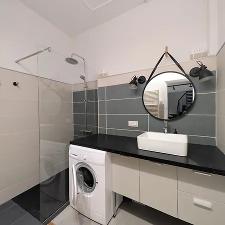 T3 De 75 M2 Avec Veranda Et Parking, A 5 Min Des Thermes A Luchon * Bagneres-de-Luchon