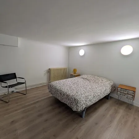 T3 De 75 M2 Avec Veranda Et Parking, A 5 Min Des Thermes A Luchon